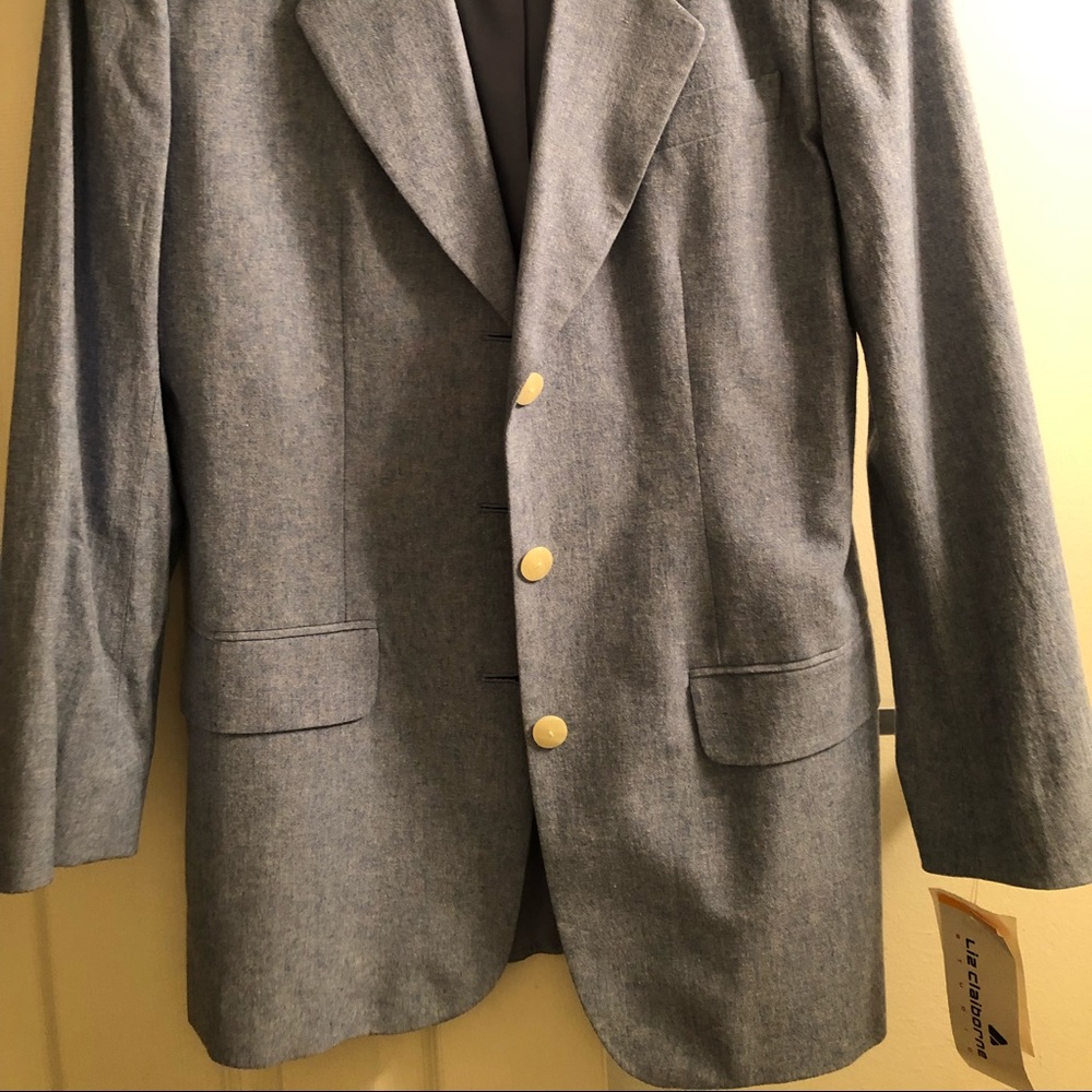 Blazer - Picture 2 of 3